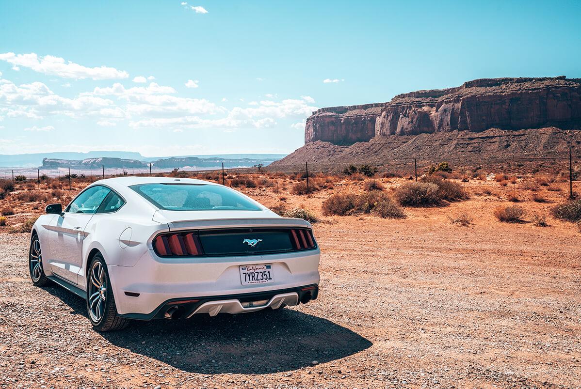 Mustang_weiss